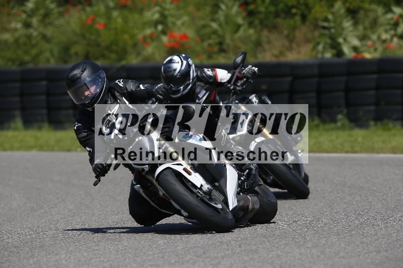 /Archiv-2024/29 12.06.2024 MOTO.CH Track Day ADR/Gruppe rot/70